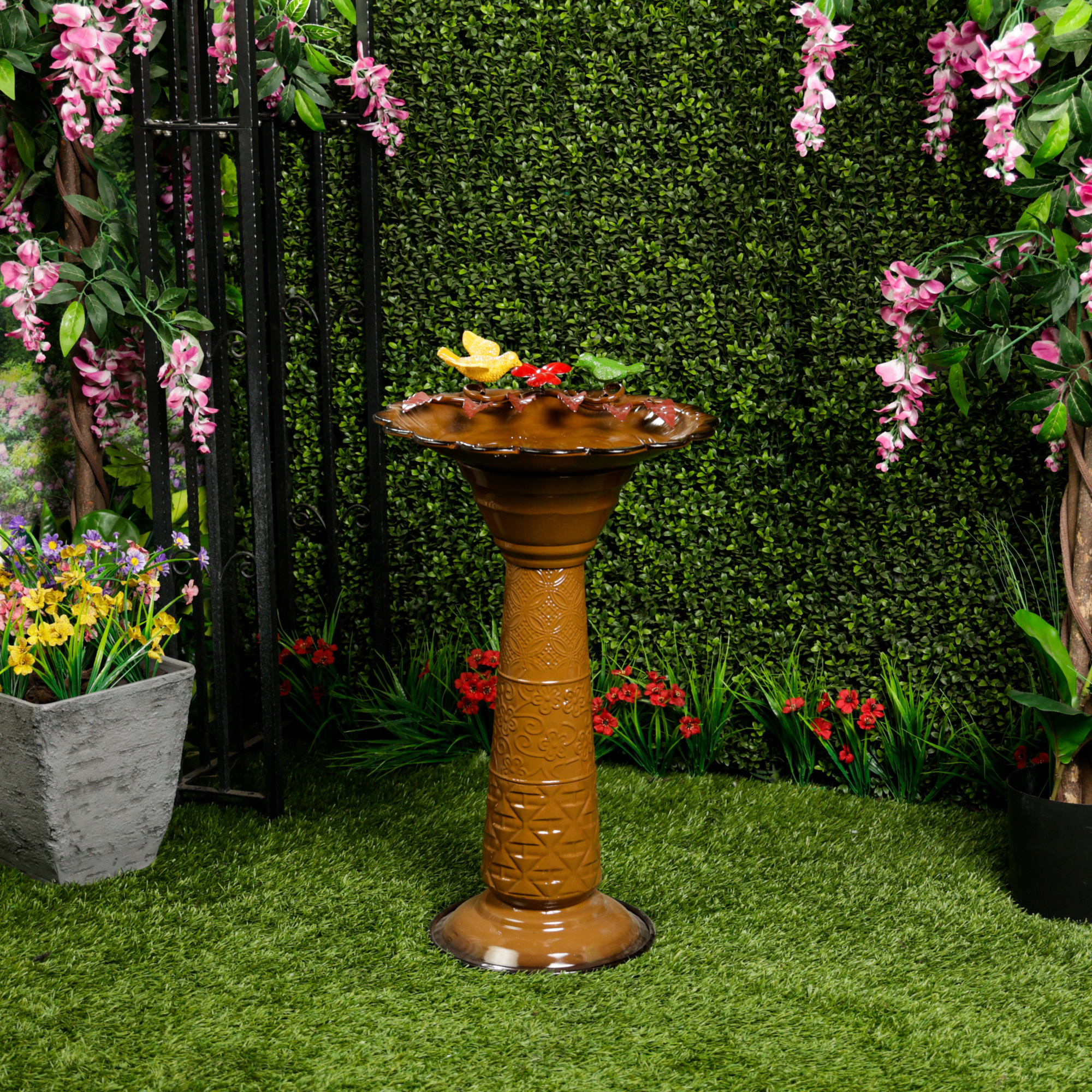 Alpine Corporation ORS112BR 28" Vintage Outdoor Metal Pedestal Birdbath with Shallow Flower-Shaped Bowl and Decorative Stand, Garden Bird Bath for Yard, Patio, Deck, or Lawn, Brown